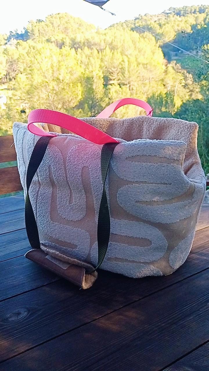 Happy - Travel Bag (Winter edition)